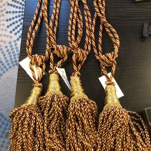 4 conso tassel tiebacks